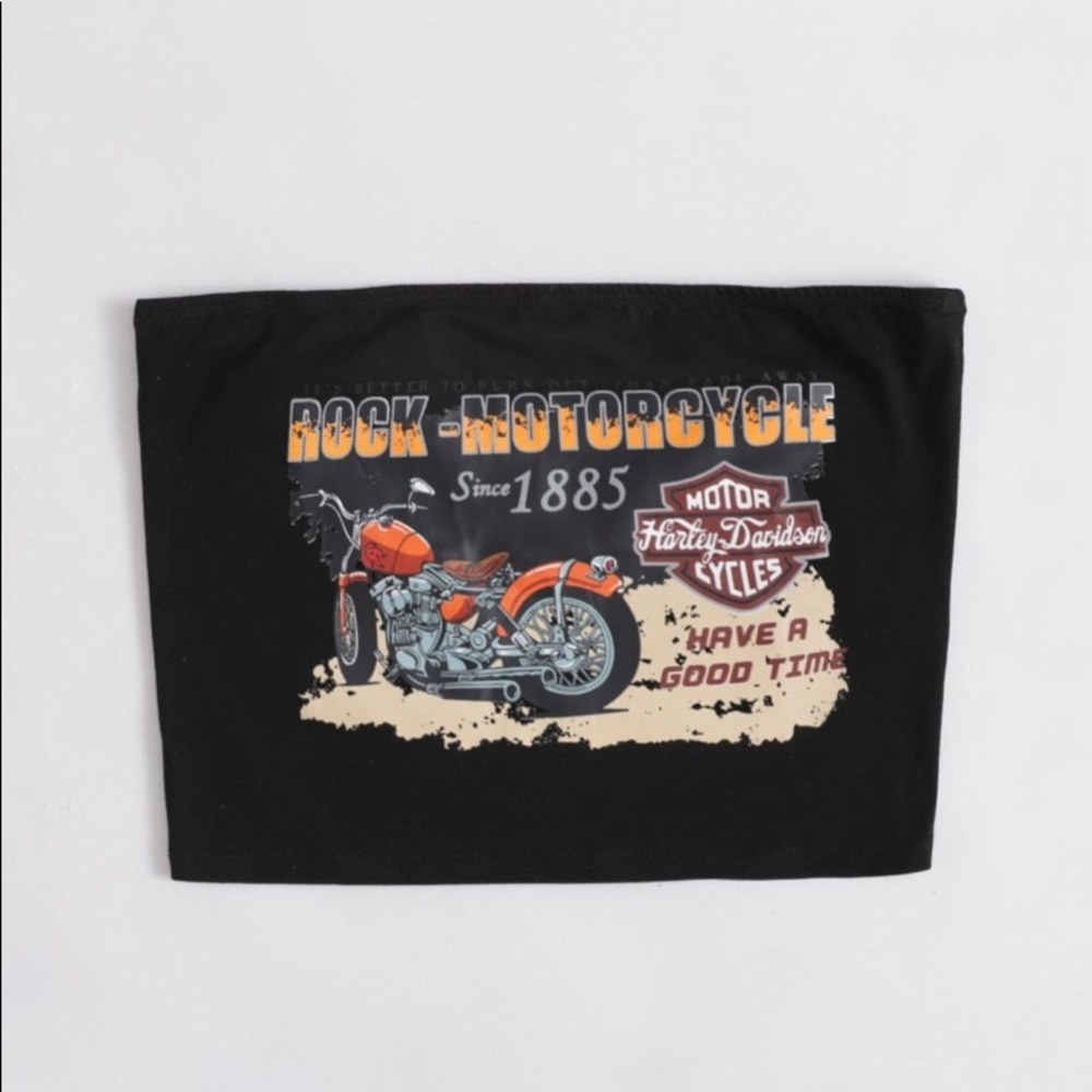 Letter Graphic Crop Tube Top